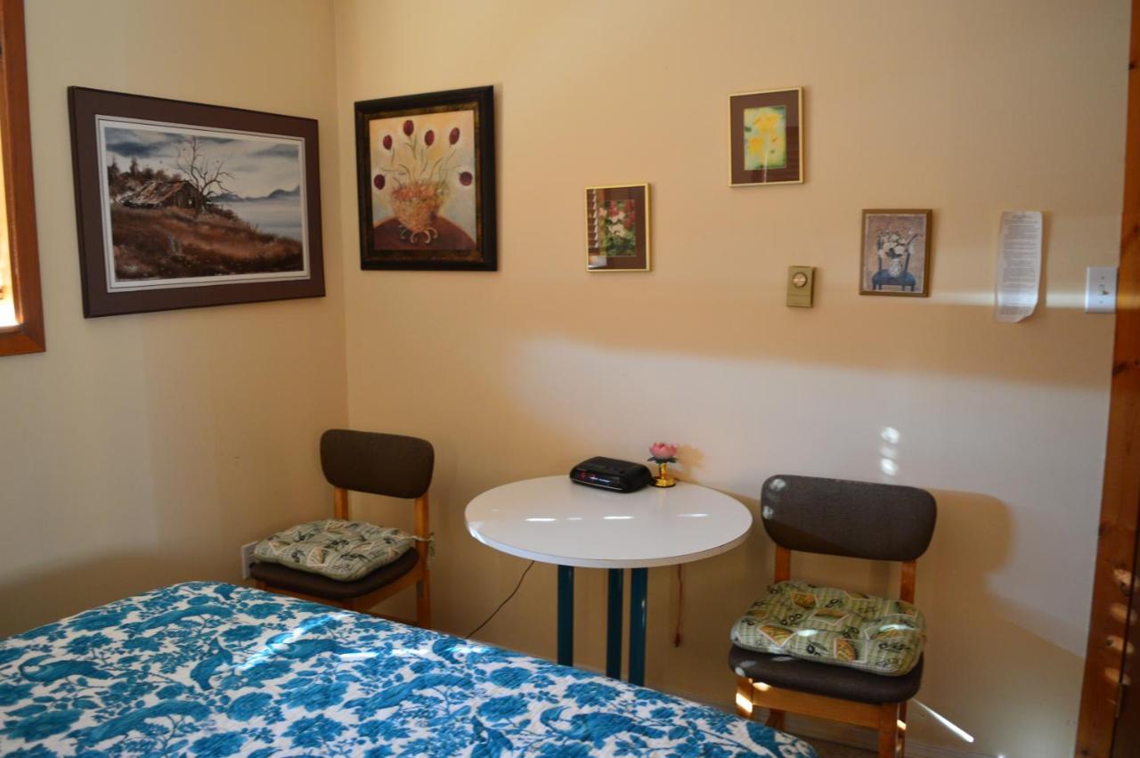 Estuary House Reflexology B&B コートネイ エクステリア 写真