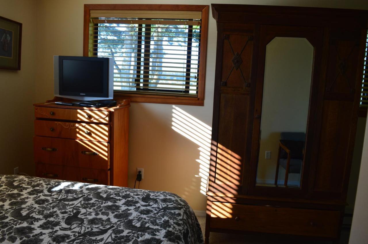 Estuary House Reflexology B&B コートネイ エクステリア 写真