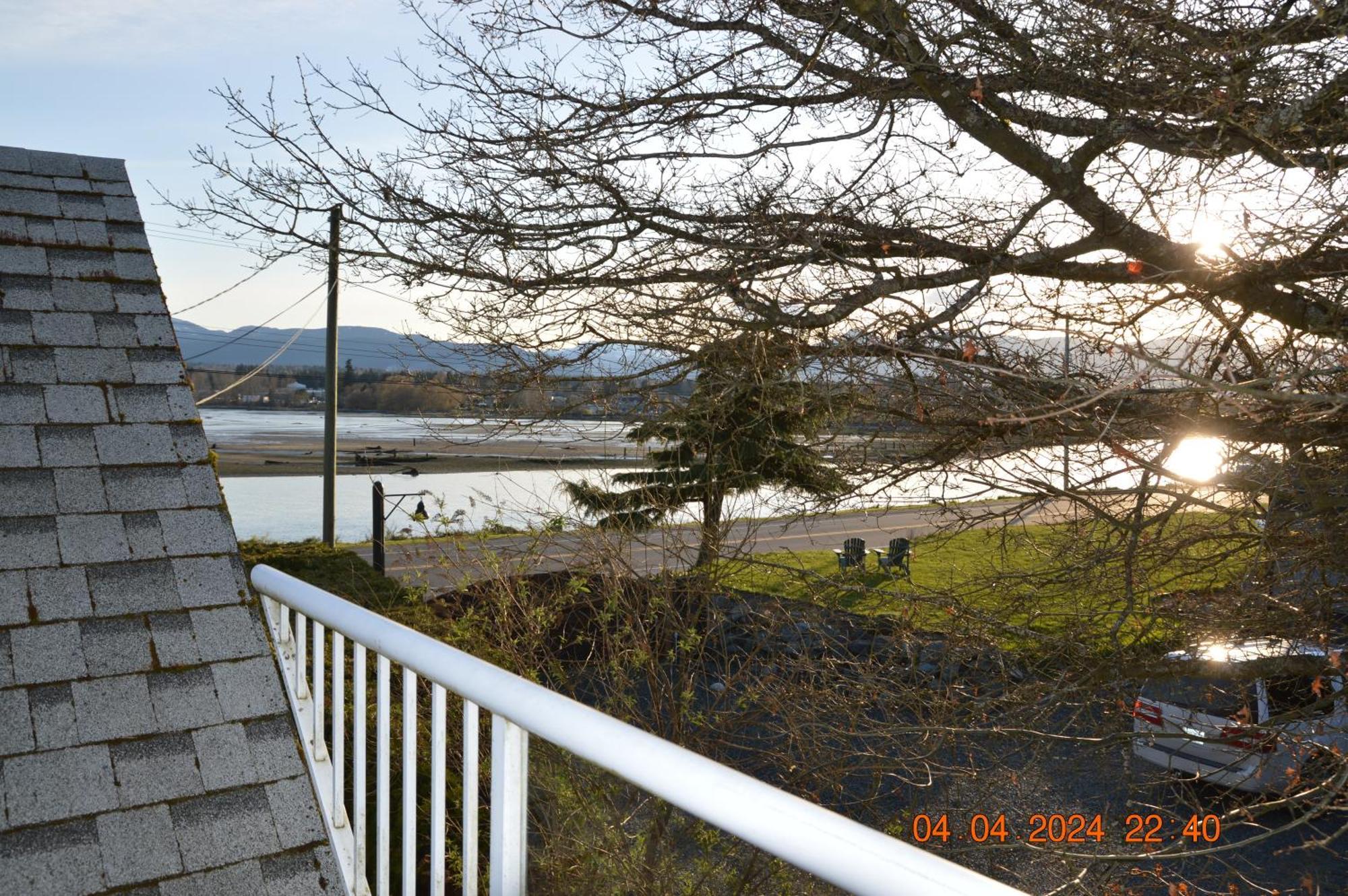 Estuary House Reflexology B&B コートネイ エクステリア 写真