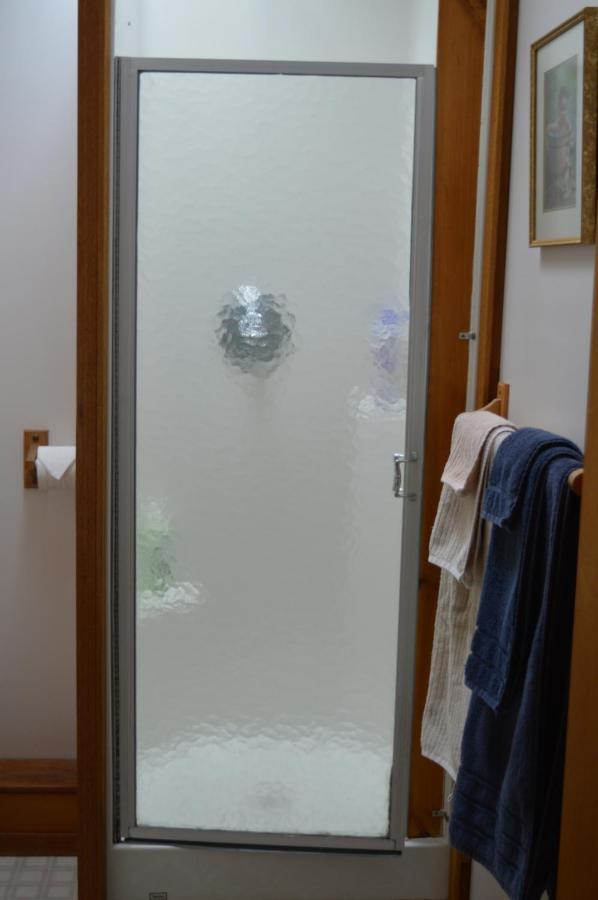 Estuary House Reflexology B&B コートネイ エクステリア 写真